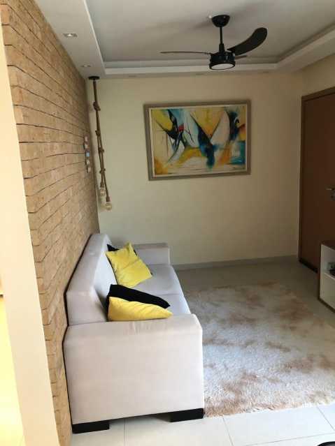 Apartamento à venda com 2 quartos, 58m² - Foto 2
