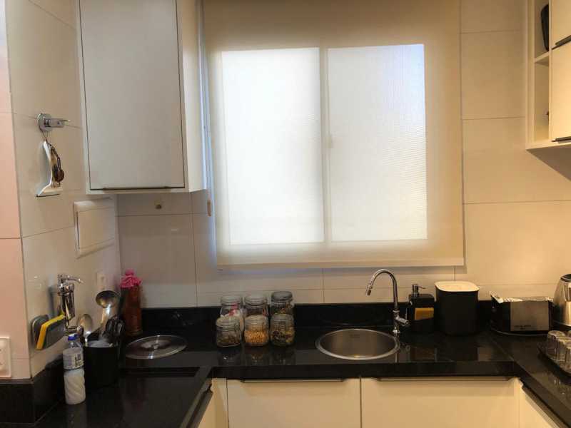 Apartamento à venda com 2 quartos, 58m² - Foto 10