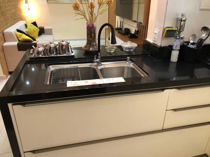 Apartamento à venda com 2 quartos, 58m² - Foto 11