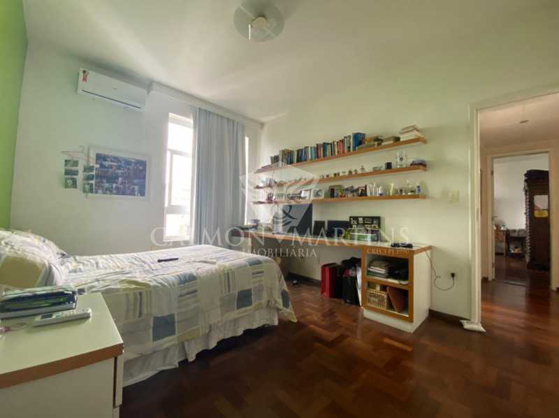 Apartamento à venda com 4 quartos, 189m² - Foto 15