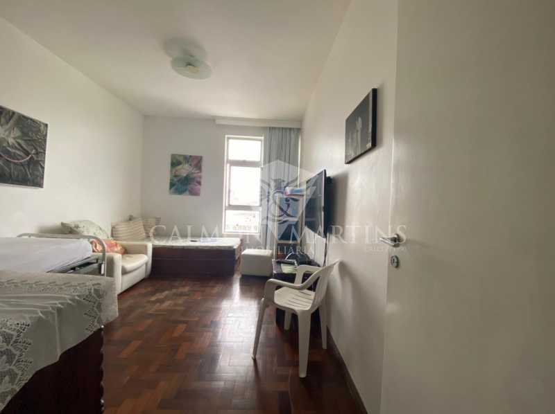 Apartamento à venda com 4 quartos, 189m² - Foto 16