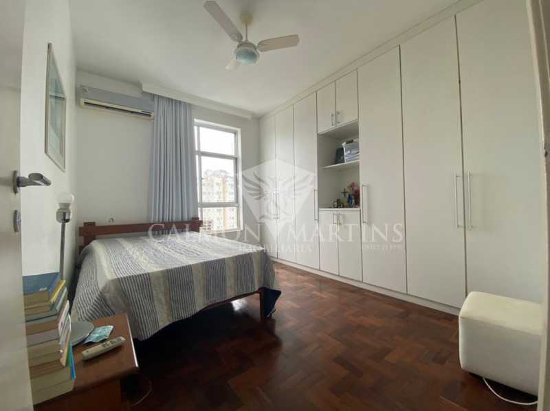 Apartamento à venda com 4 quartos, 189m² - Foto 14