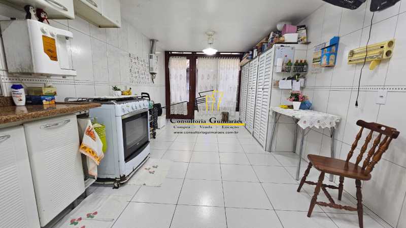 Casa de Condomínio à venda com 4 quartos, 140m² - Foto 3