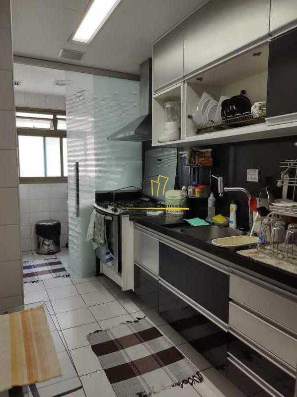 Apartamento à venda com 3 quartos, 133m² - Foto 16