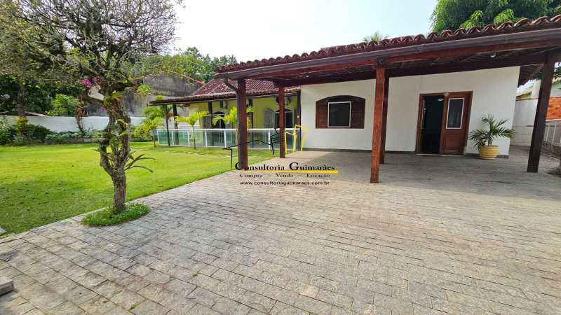 Casa de Condomínio à venda com 3 quartos, 260m² - Foto 2