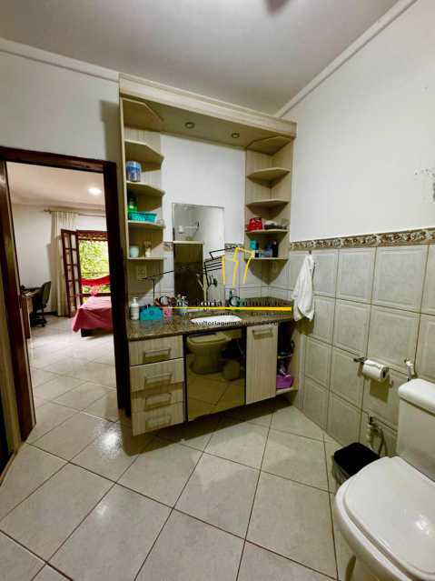 Casa de Condomínio à venda com 3 quartos, 300m² - Foto 24