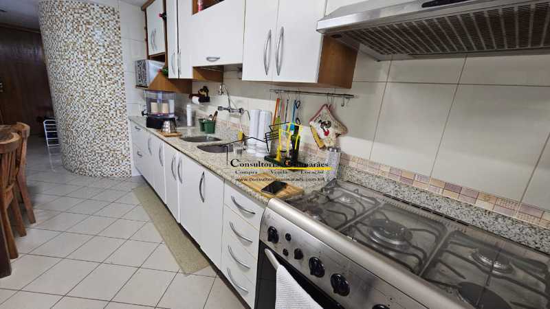 Apartamento à venda com 4 quartos, 150m² - Foto 14