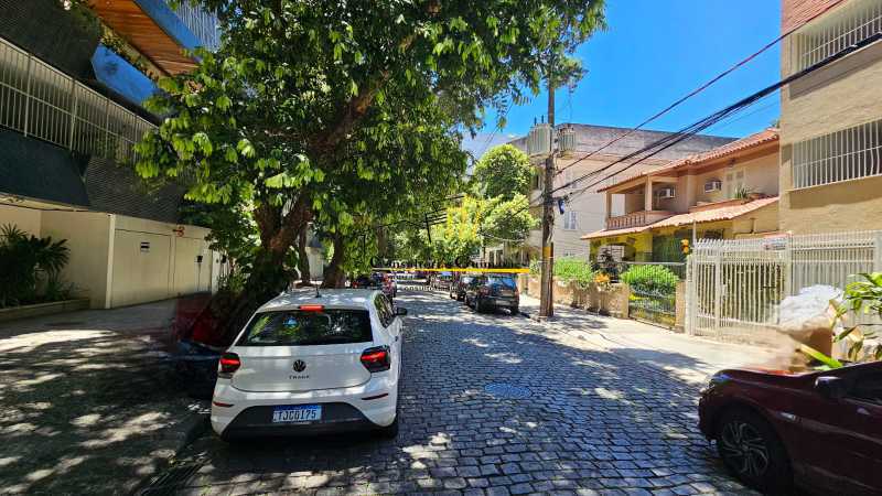 Apartamento à venda com 2 quartos, 85m² - Foto 20