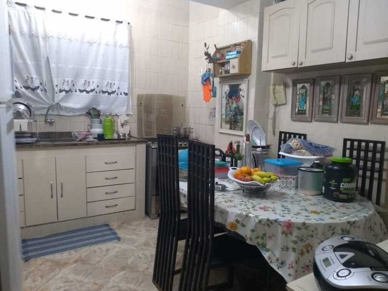 Apartamento à venda com 3 quartos, 95m² - Foto 4