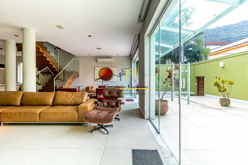 Casa de Vila à venda com 4 quartos, 595m² - Foto 11