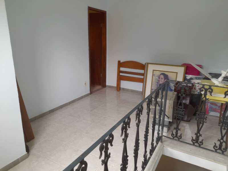 Casa à venda com 2 quartos, 130m² - Foto 12