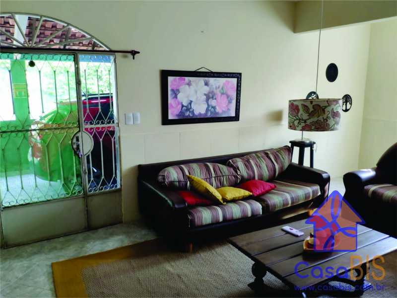 Casa à venda com 4 quartos, 100m² - Foto 4