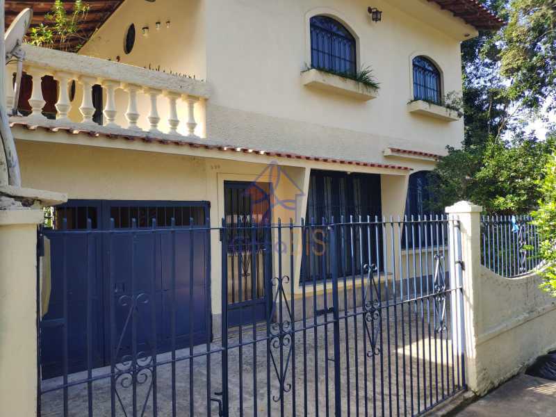 Casa à venda com 4 quartos - Foto 1