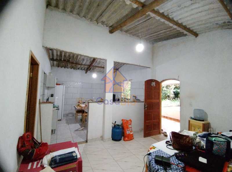 Casa à venda com 3 quartos, 150m² - Foto 4