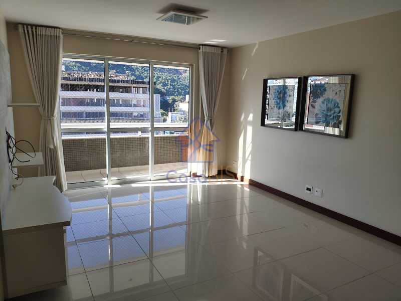 Apartamento à venda com 2 quartos, 113m² - Foto 3