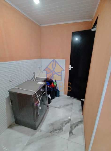 Casa à venda com 3 quartos, 100m² - Foto 11