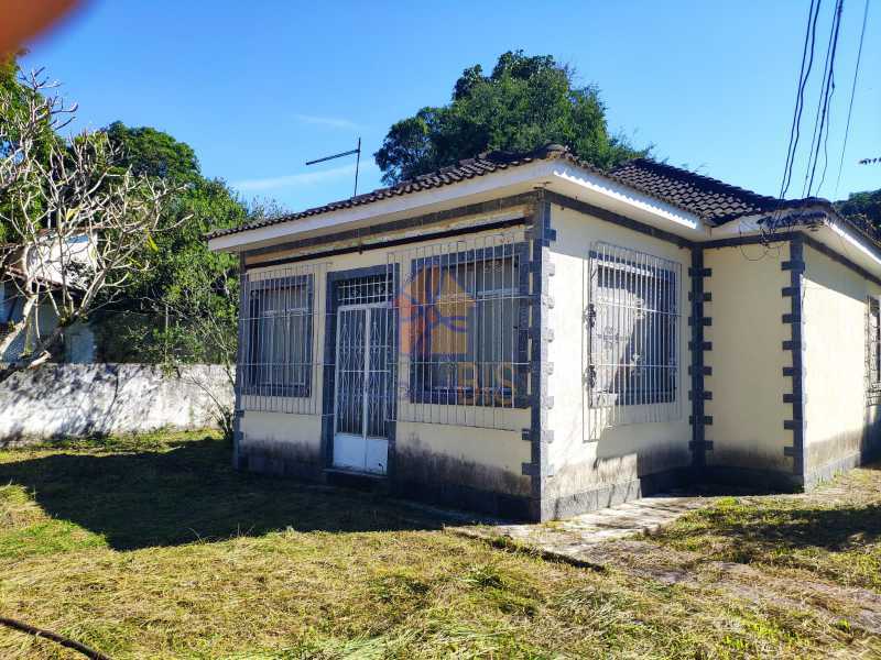 Casa à venda com 3 quartos, 370m² - Foto 15