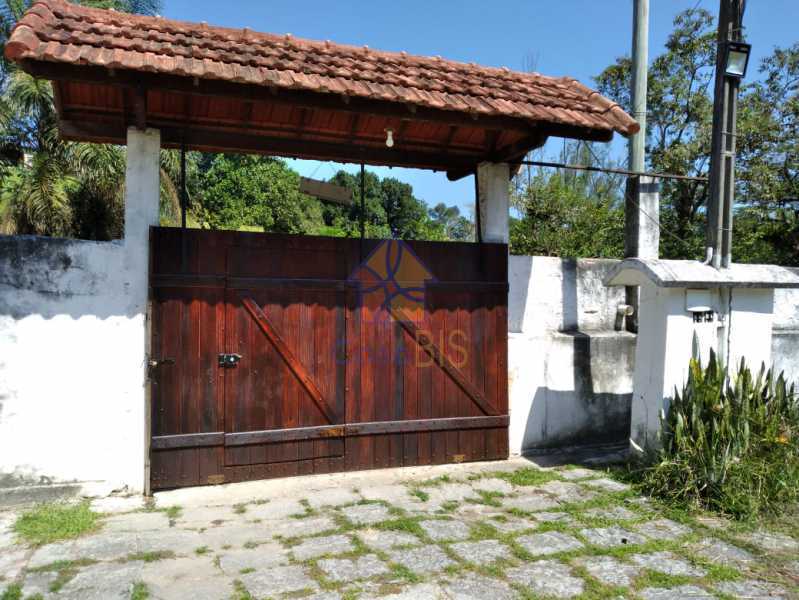 Casa à venda com 3 quartos, 370m² - Foto 20