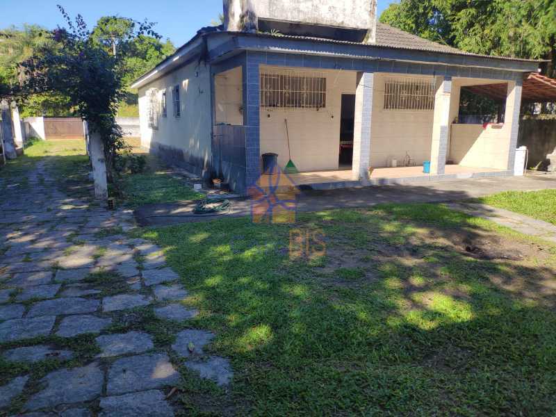 Casa à venda com 3 quartos, 370m² - Foto 16