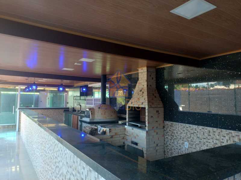 Casa à venda com 2 quartos, 360m² - Foto 5