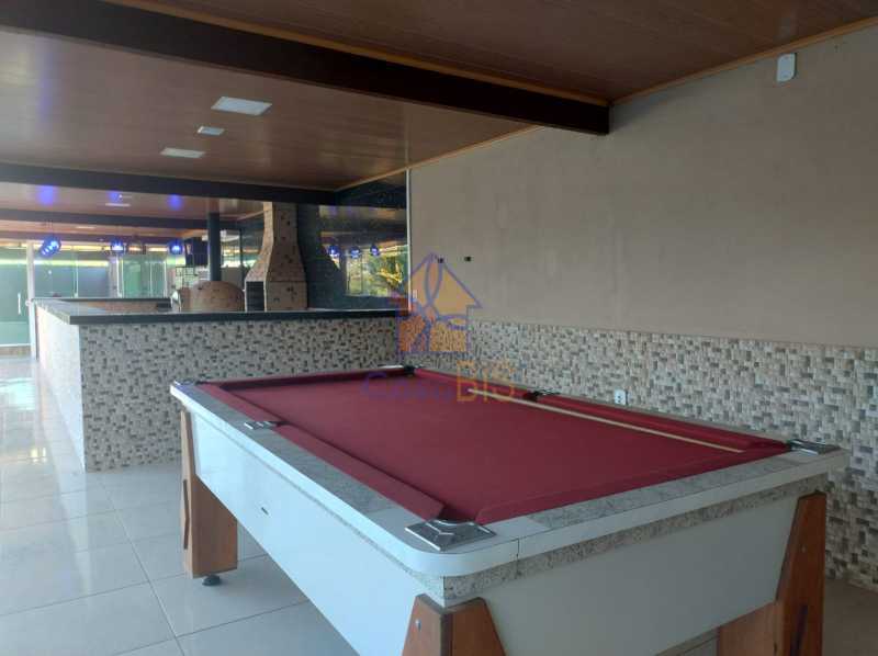 Casa à venda com 2 quartos, 360m² - Foto 8