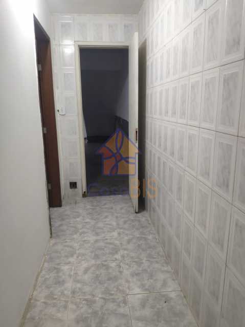 Casa à venda com 2 quartos, 180m² - Foto 14