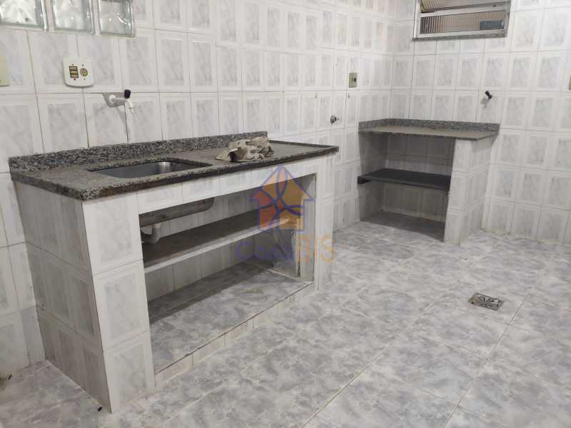 Casa à venda com 2 quartos, 180m² - Foto 16