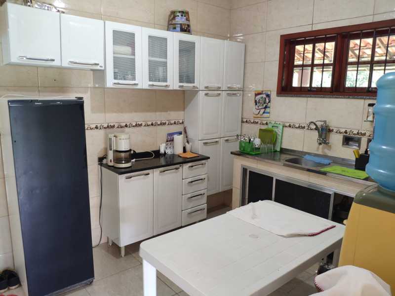 Casa à venda com 2 quartos, 100m² - Foto 12