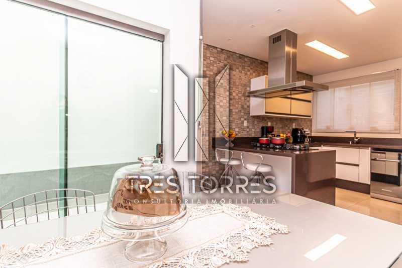 Casa à venda com 4 quartos, 350m² - Foto 19