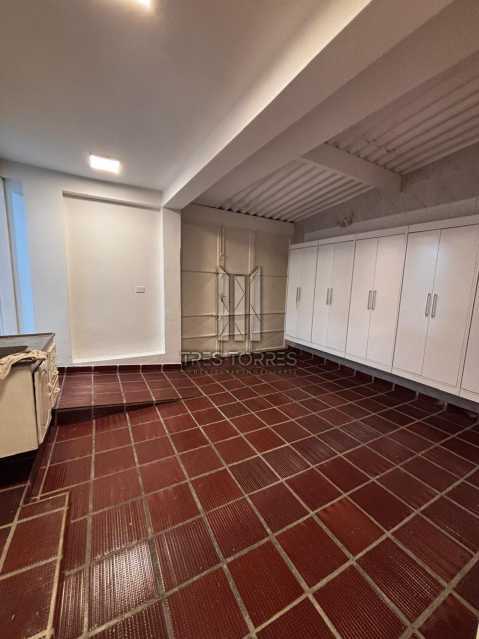 Casa Comercial para alugar com 3 quartos, 157m² - Foto 10