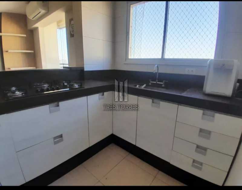Cobertura à venda com 2 quartos, 150m² - Foto 3