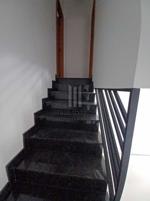 Casa à venda com 2 quartos, 108m² - Foto 15