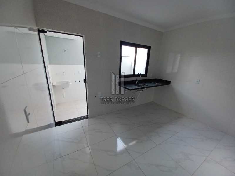 Casa à venda com 2 quartos, 108m² - Foto 11