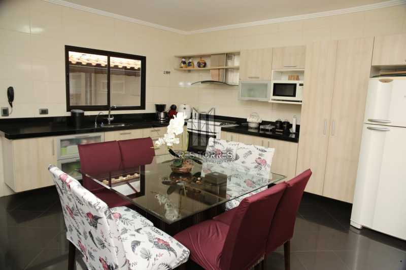 Casa, 3 quartos, 250 m² - Foto 9