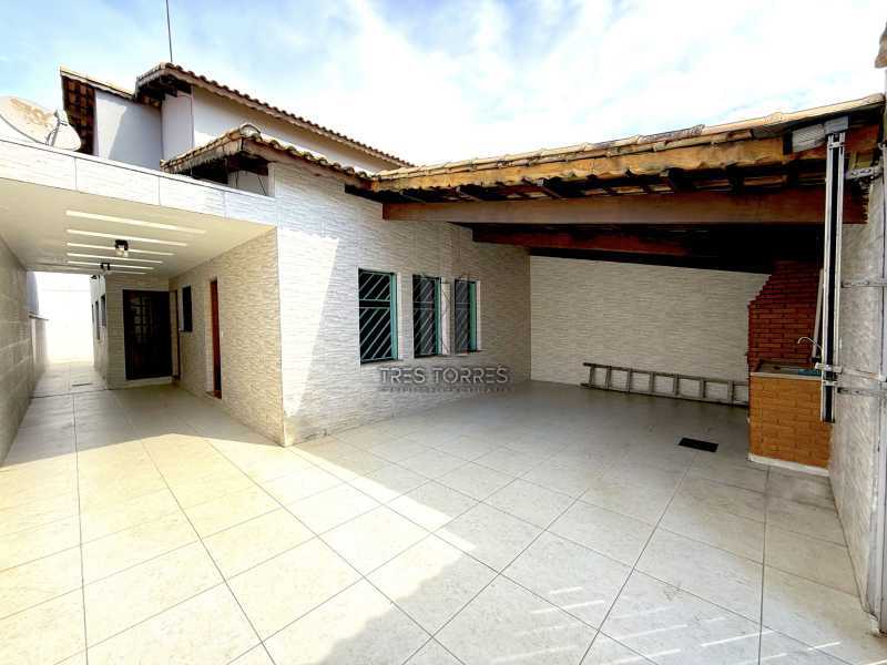 Casa, 3 quartos, 210 m² - Foto 2
