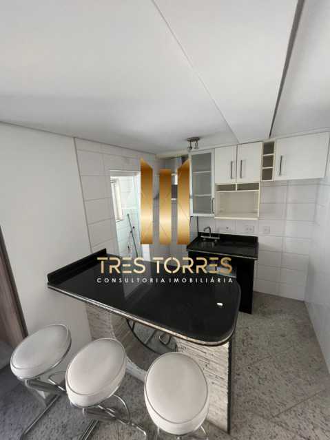 Apartamento à venda com 2 quartos, 77m² - Foto 10