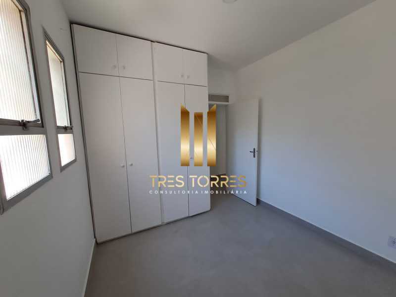 Apartamento para alugar com 6 quartos, 362m² - Foto 4