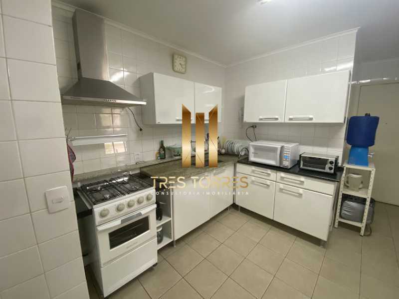 Apartamento para alugar com 3 quartos, 110m² - Foto 17