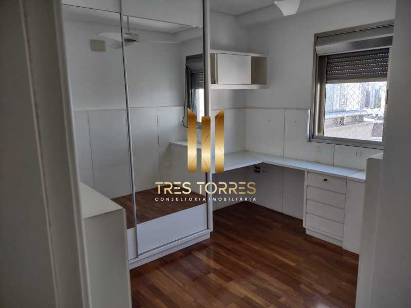 Apartamento à venda com 3 quartos, 215m² - Foto 15