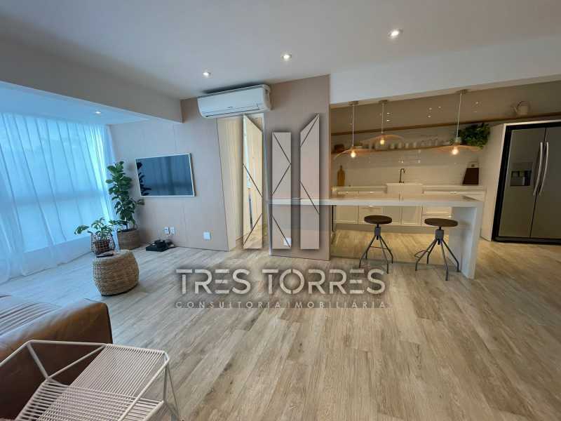 Apartamento à venda com 3 quartos - Foto 2