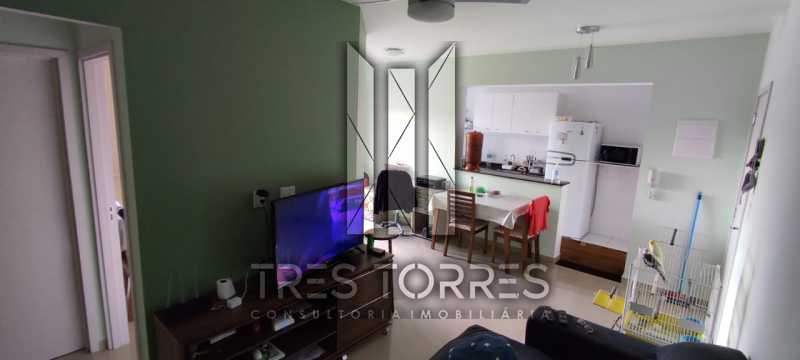 Apartamento à venda com 2 quartos, 60m² - Foto 13