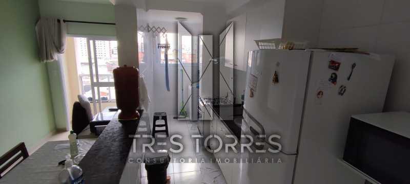 Apartamento à venda com 2 quartos, 60m² - Foto 18