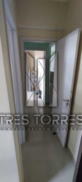 Apartamento à venda com 2 quartos, 60m² - Foto 20