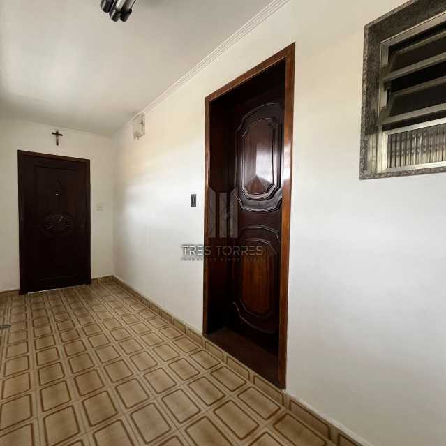 Casa à venda com 3 quartos, 213m² - Foto 9