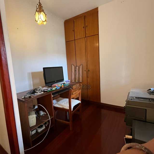 Casa à venda com 3 quartos, 213m² - Foto 21