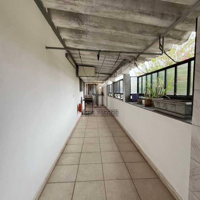 Casa à venda com 3 quartos, 213m² - Foto 24