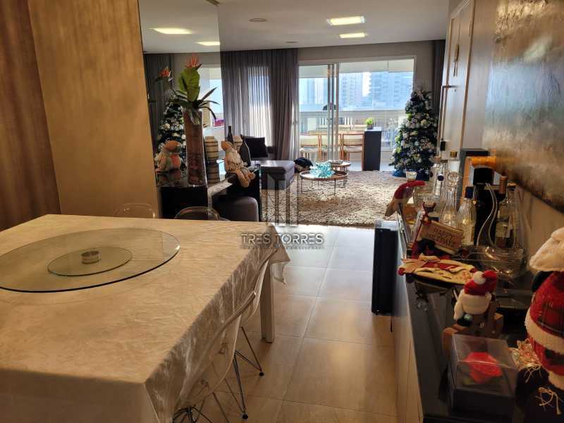 Apartamento à venda com 3 quartos, 156m² - Foto 7