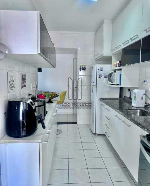 Apartamento à venda com 2 quartos, 78m² - Foto 7