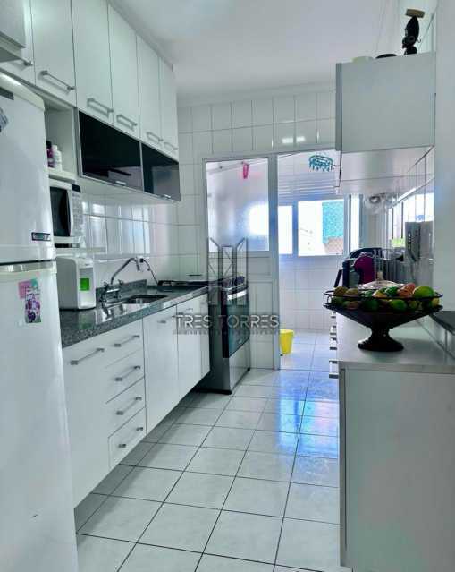 Apartamento à venda com 2 quartos, 78m² - Foto 12