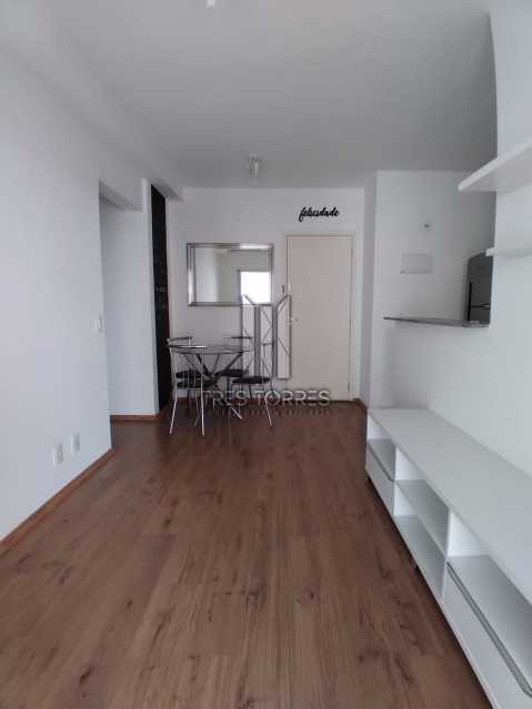 Apartamento à venda com 2 quartos, 60m² - Foto 10